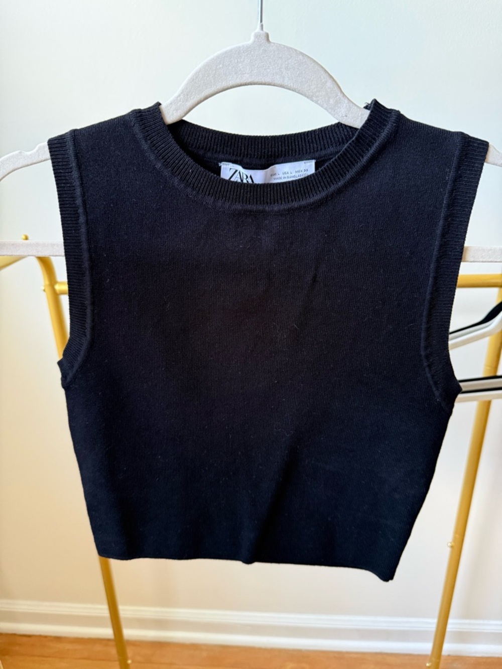 Zara Black Sleeveless Knit Crop Top